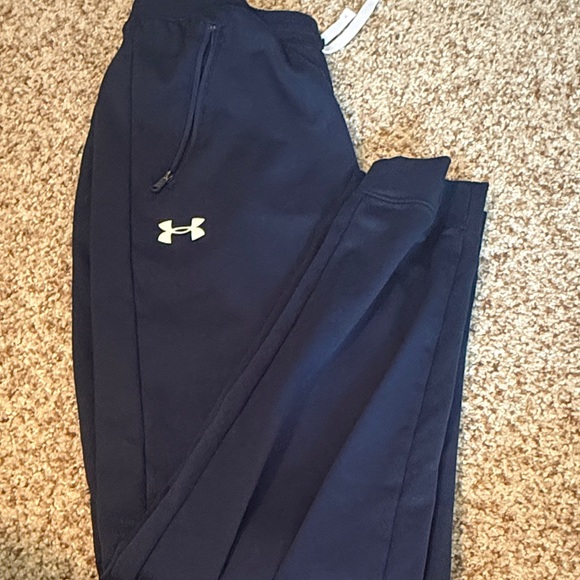 Under Armour Boys Youth XL jogger - Picture 4 of 4